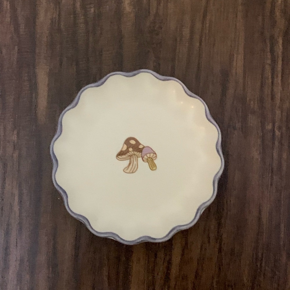 Urban Outfitters Icon Catch -ALL Dish